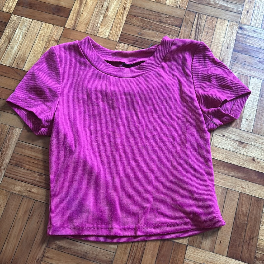 pink crop top